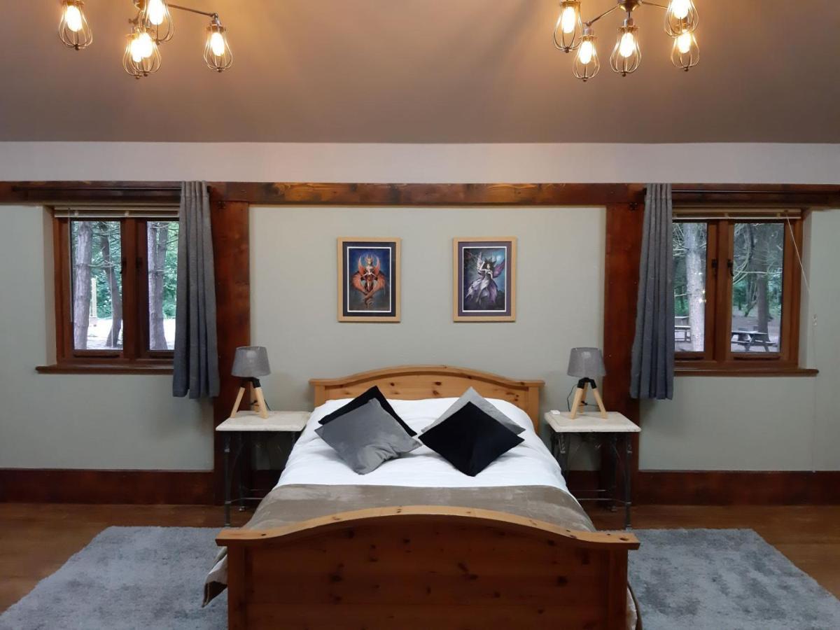 Wyldwood Lodge Cheadle  Eksteriør billede