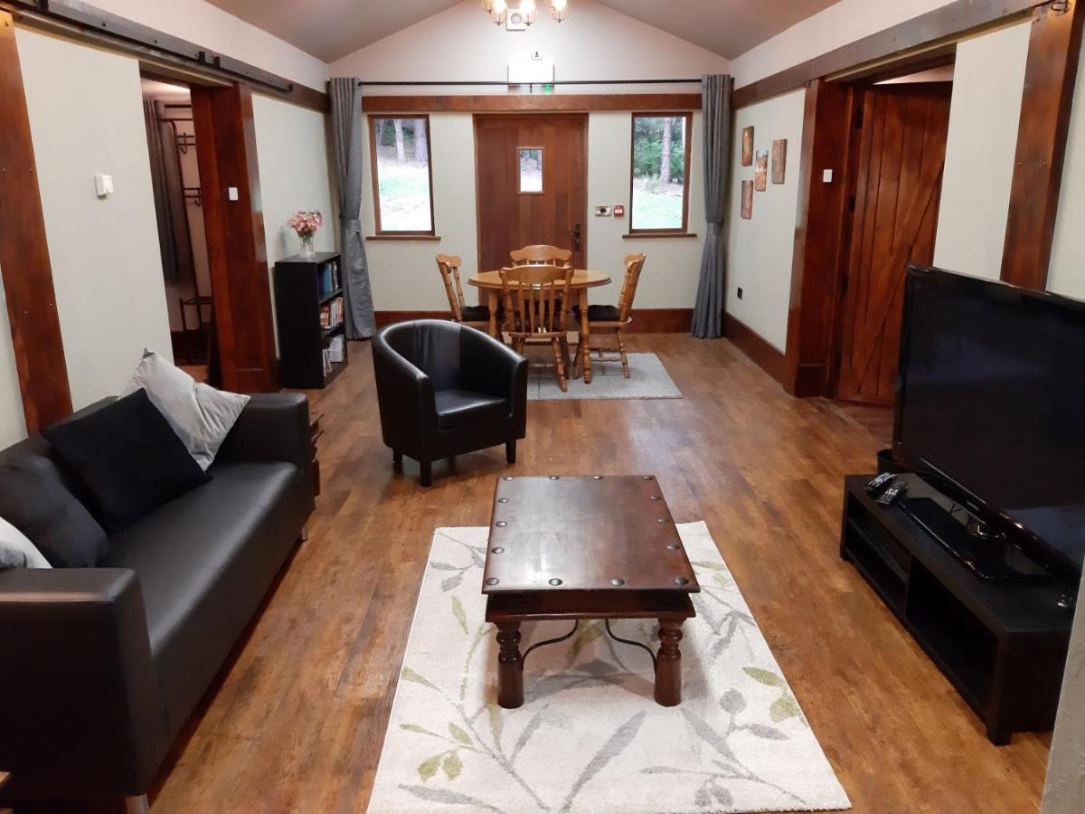 Wyldwood Lodge Cheadle  Eksteriør billede