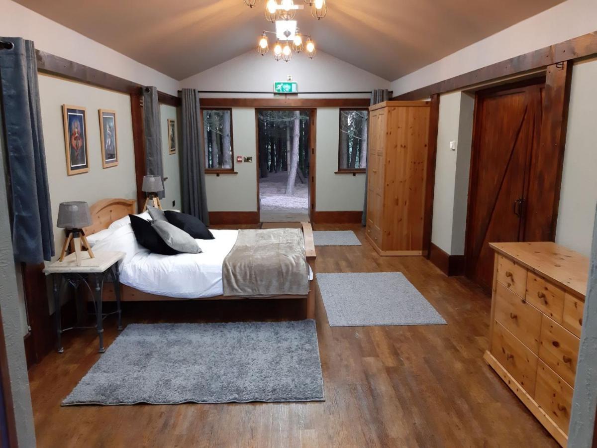 Wyldwood Lodge Cheadle  Eksteriør billede